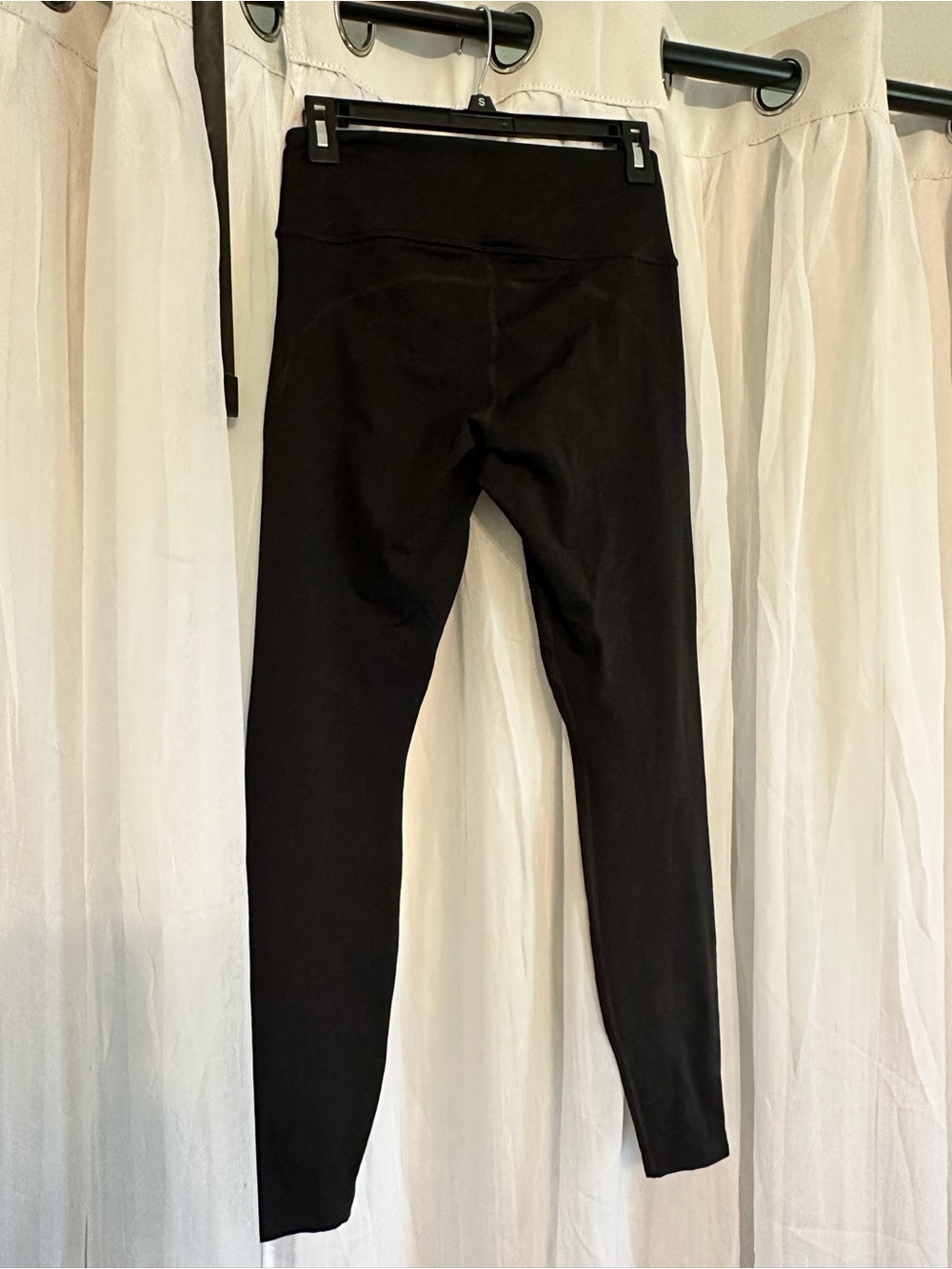 Athleta Black Textured High-Waist Performance Leggings with Ankle Zip